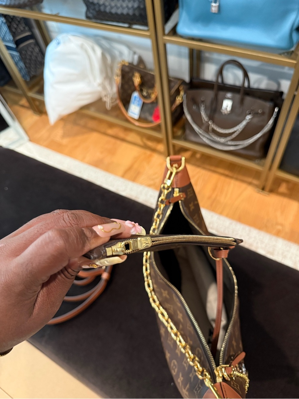 Louis Vuitton Loop Hobo Monogram Canvas - Picture 12 of 16